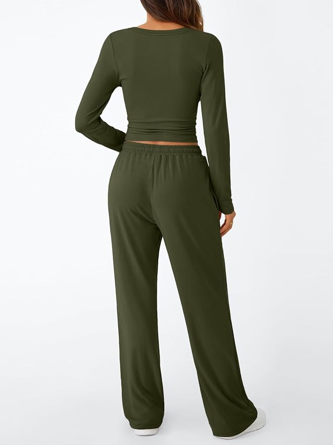 Trendy Queen Women's 2 Piece Matching Lounge Set Long Sleeve Side Ruching Top Wide Leg Drawstring Pants Set with Pockets
