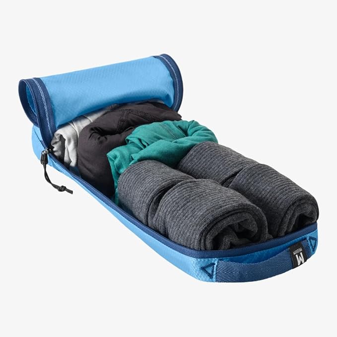 Eagle Creek Pack-It Isolate Slim Cube M/M/M Set - Minimalist Compact Travel Organizer for Hair Styling Tools, Belts & Small Items - Travel Accessories - Blue Dawn
