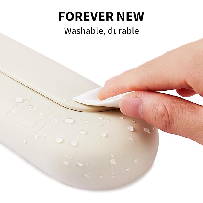 AGIKET Silicone Makeup Brush Holder Travel Cosmetic Bag：Soft Portable Cosmetic Face Brushes Holder with Upgrade Anti-Fall Out Magnetic Closure, Large Travel Makeup Brush Case - Starlight