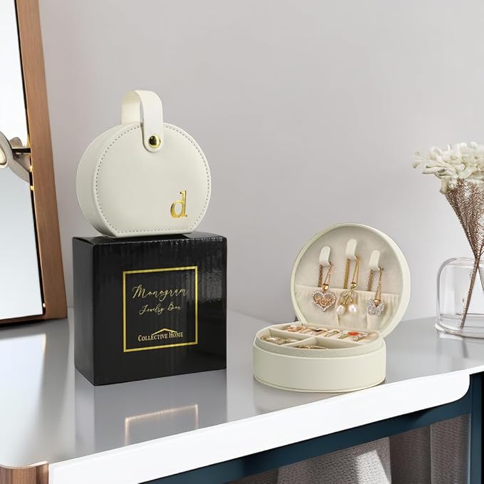 COLLECTIVE HOME - Travel Jewelry Case, Elegant Half-Moon Design with Gold Monogram, Detachable Handle, Personalized Accessory Organizer, Gift for Fashion-Forward Women and Teens (d)