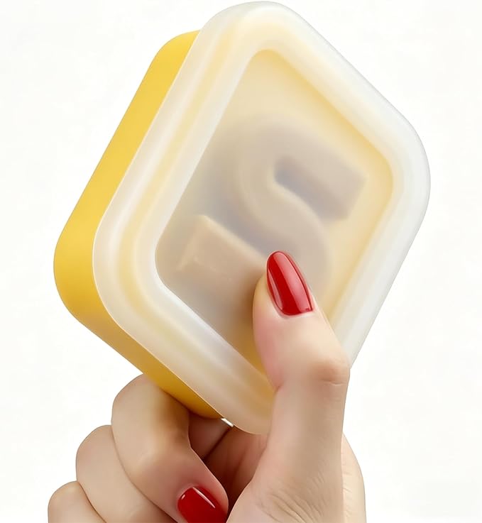 AIMAIAIMAI Shampoo Bar Travel Case Compatible with Kitsch, Leakproof Silicone Small Travel Soap Case with Draining Pad, Portable Soap Container for Gym & Camping, 1 Pack (Butter Yellow)