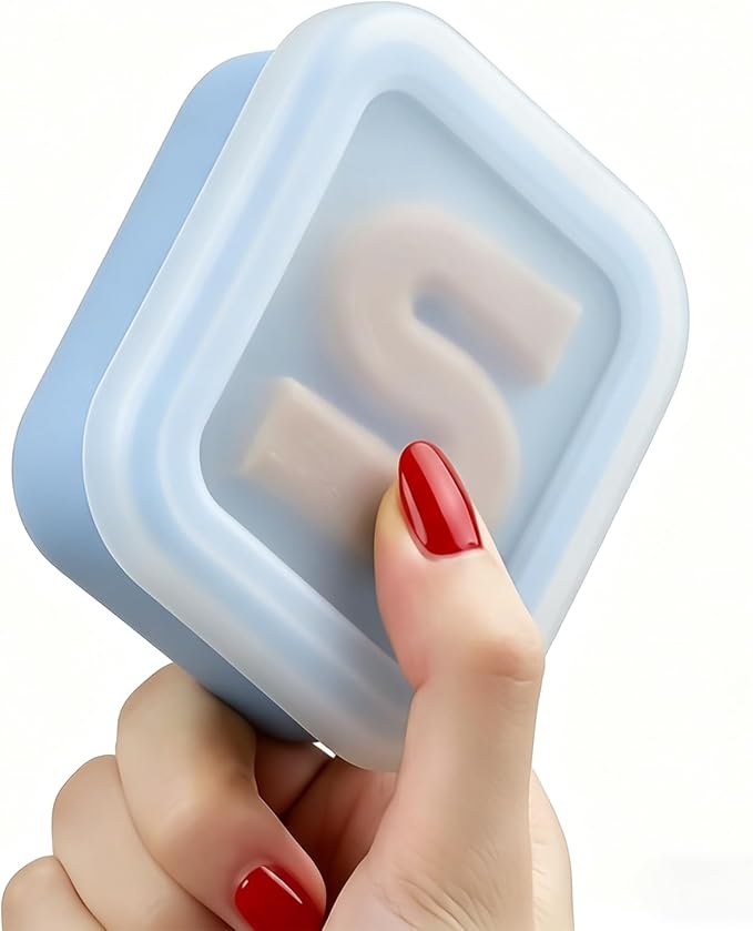 AIMAIAIMAI Shampoo Bar Travel Case Compatible with Kitsch, Leakproof Silicone Small Travel Soap Case with Draining Pad, Portable Soap Container for Gym & Camping, 1 Pack (Baby Blue)
