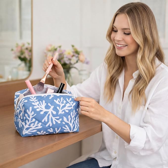 Hillban Ocean Quilted Cosmetic Bag Ocean Themed Gift Starfish Coral Seashell Essential Makeup Bag for Women Summer Travel Vacation Survival Kit Mother's Day Bulk Gift 8.7 x 4.3 x 4.3 in(Seaweed)
