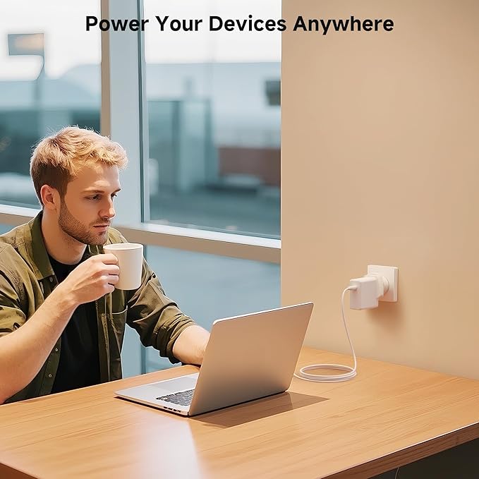 Cable Matters UK to US Plug Adapter, Convert Type B Outlet to Work with Type G Plugs from United Kingdom/Ireland/Singapore/Dubai/Malaysia/Hong Kong, CE & RoHS Certified