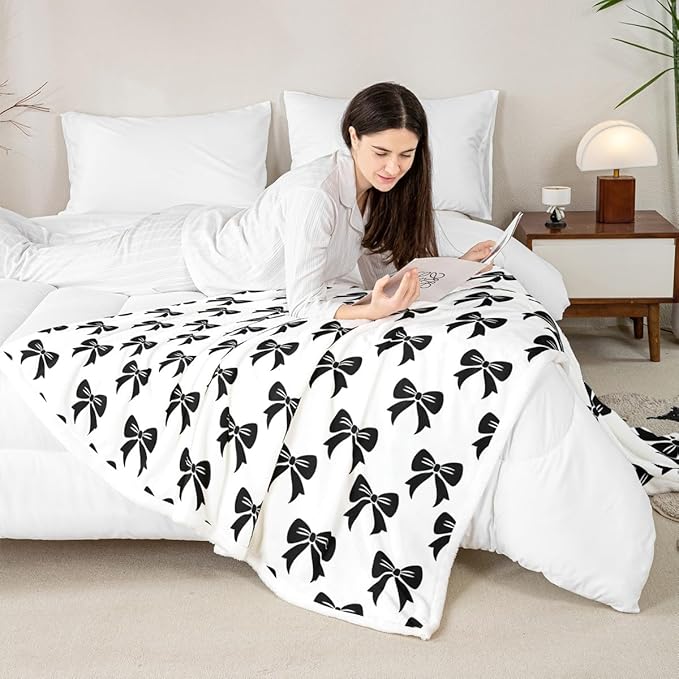 Bowknot Kids' Throw Blanket - Cute Princess-Style Fleece in Black & White for Girls, Boys & Adults - 40 x 50 Inches