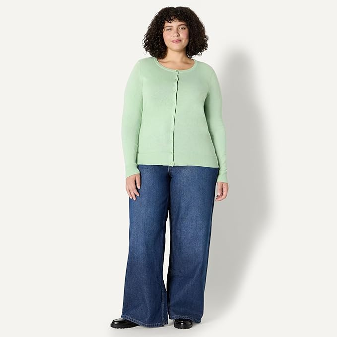 Amazon Essentials Women's Lightweight Crewneck Cardigan Sweater (Available in Plus Size)