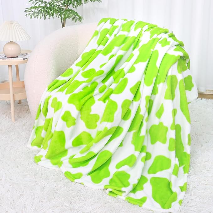 SEEGU Lime Green Throw Blanket for Couch, Lightweight Cozy Fuzzy Fleece Blanket for All Seasons, Home Room Decor, Green Gifts for Women Teens Girls Boys 50x60 Inches