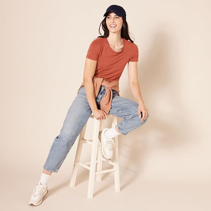 Amazon Essentials Women's Regular-Fit Short-Sleeve T-Shirt (Crewneck and V-Neck Options), Multipacks