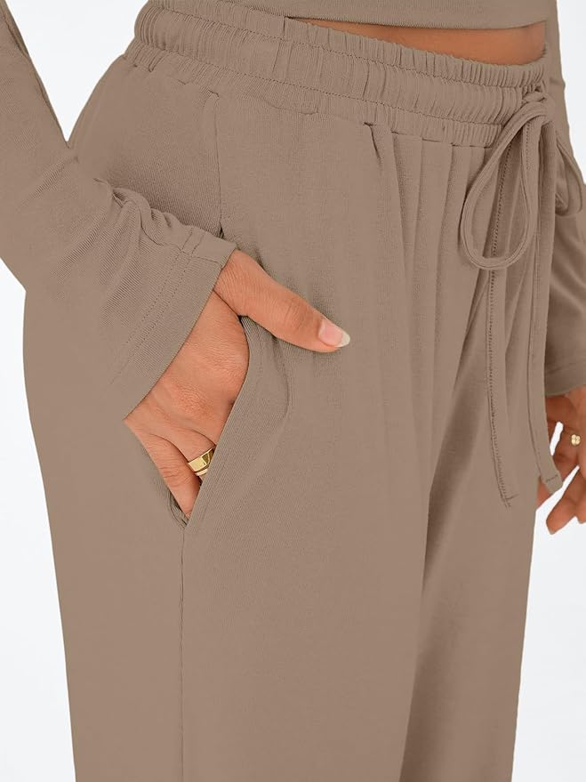 Trendy Queen Women's 2 Piece Matching Lounge Set Long Sleeve Side Ruching Top Wide Leg Drawstring Pants Set with Pockets