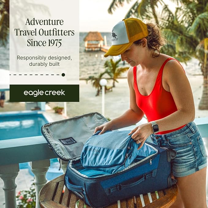 Eagle Creek Pack-It Isolate Compression - Lightweight Cube for Optimizing Luggage Space - Easy-Grab Zipper - Convenient Top Handle - Recycled Materials - Small