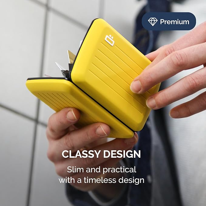ÖGON -DESIGNS- Aluminum card holder with metal lock, RFID protection against fraud and demagnetization, compact wallet, Smart Case OSLO model