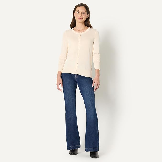 Amazon Essentials Women's Lightweight Crewneck Cardigan Sweater (Available in Plus Size)