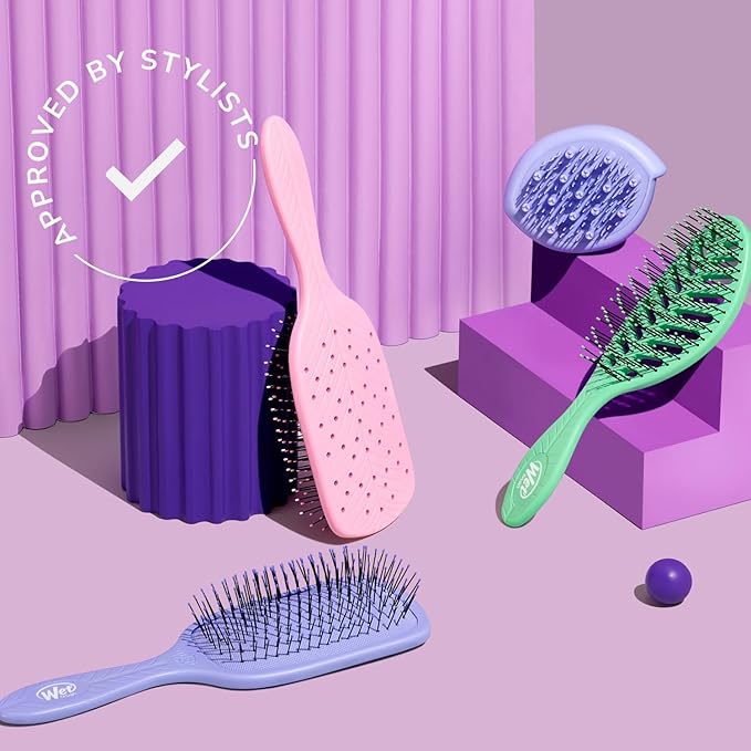 Wet Brush Go Green Mini Detangler, Green - Detangling Travel Hair Brush - Ultra-Soft IntelliFlex Bristles Glide Through Tangles & Gently Loosens Knots While Minimizing Pain, Split Ends & Breakage