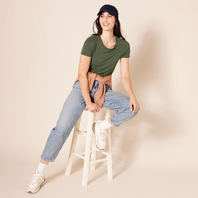 Amazon Essentials Women's Regular-Fit Short-Sleeve T-Shirt (Crewneck and V-Neck Options), Multipacks