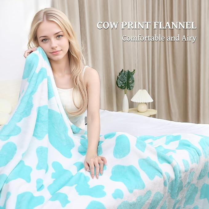Blue Throw Blanket for Kids, Lightweight Fuzzy Fleece Travel Blanket, Soft Cyan Bedding for Car Seat, Stroller, Airplane, 40X50 Inches
