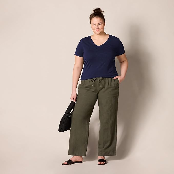 Amazon Essentials Women's Regular-Fit Short-Sleeve T-Shirt (Crewneck and V-Neck Options), Multipacks