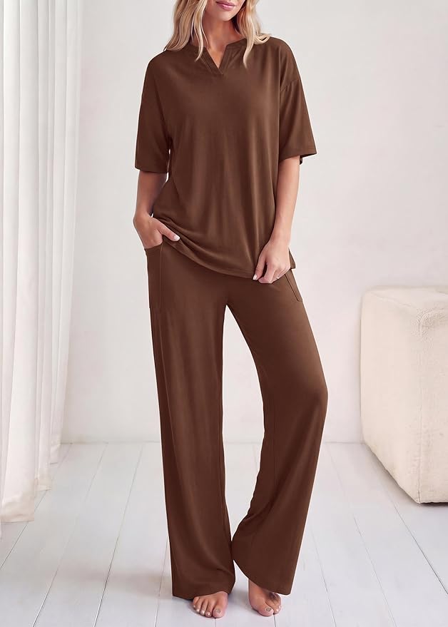 KIRUNDO Womens 2 Piece Matching Lounge Set Airport Travel Vacation Summer Outfits Oversized Short Sleeve Tops Wide Leg Pants