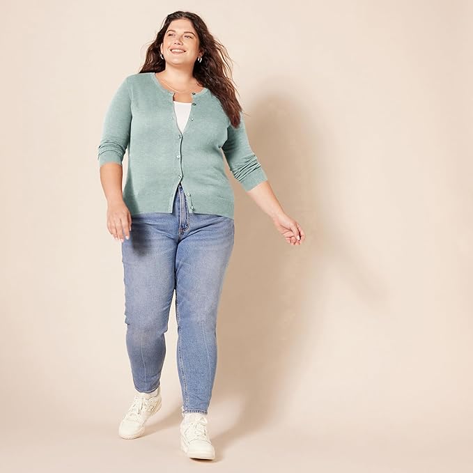 Amazon Essentials Women's Lightweight Crewneck Cardigan Sweater (Available in Plus Size)