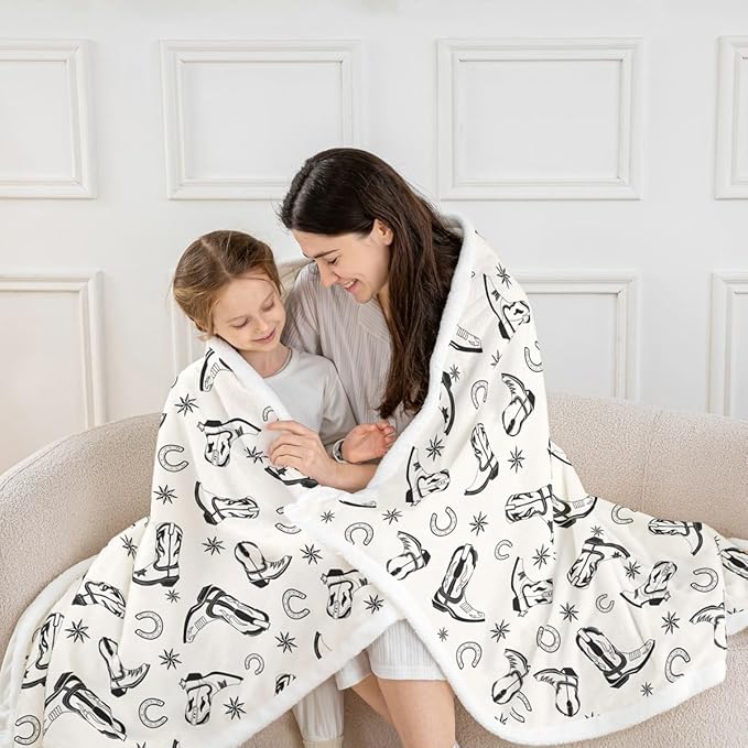 Western Cowboy Kids Throw Blanket,Horseshoe Cowboy Boots Vintage Bed Blanket for Girls Boys Adults,Western Texas Star Tribal Fleece Blanket,Simple Chic Fuzzy Blanket,40 x 50 Inches