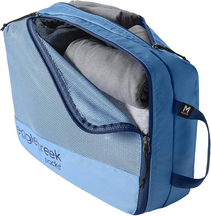 Eagle Creek Pack-It Reveal Clean/Dirty Cube M - Water-Resistant Dual Compartment Packing Cube With Internal Divider for Clean & Dirty Clothes - Travel Essentials - Blue Dawn