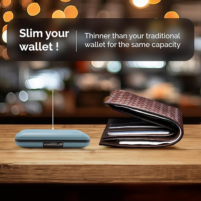ÖGON -DESIGNS- Aluminum card holder with metal lock, RFID protection against fraud and demagnetization, compact wallet, Smart Case OSLO model