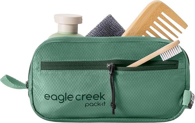 Eagle Creek Pack-It Isolate Quick Trip - Compact Travel Toiletry Bag for Optimizing Luggage Space - Lightweight - Water-Resistant - Easy-Grab Zipper - Sustainable Materials - X-Small - Willow Green