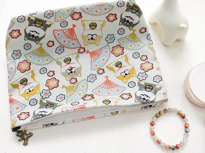 HAPPYHEIDI Canvas Pouch for Travel, Makeup Bag Case, Creamy White Dogs, Cotton, Animal Print, Zipper Closure, 7.1x2.4x7 Inches