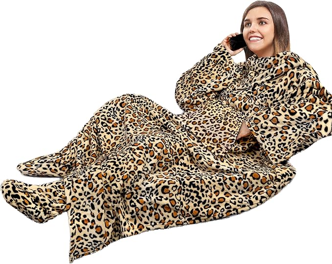 PAVILIA Sherpa Blanket with Sleeves, Foot Pocket for Women Men Adults, Thick Wearable Blanket Throw Wrap, Fleece Warm Snuggle Blanket Robe, Cozy Gift Ideas Wife Mom, Cheetah Print
