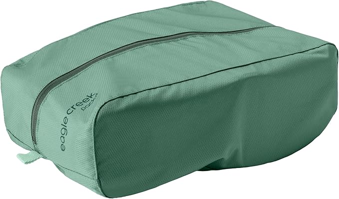 Eagle Creek Pack-It Reveal Multi Shoe Cube - Dual-Compartment Shoe Cube for Optimizing Luggage Space - Travel-Friendly - Easy-Grab Zipper & Quick Grab Handle - Lightweight & Portable - Willow Green