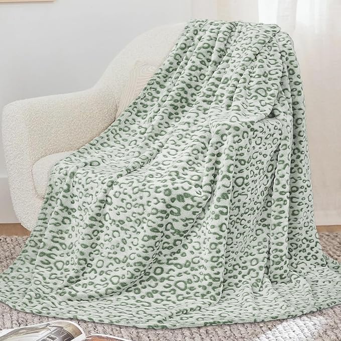 Sage Green Blanket Soft Cozy Olive Green Fleece Blankets Lightweight Fuzzy Blankets and Throws for Travel Camping Couch Bed 50x60inch