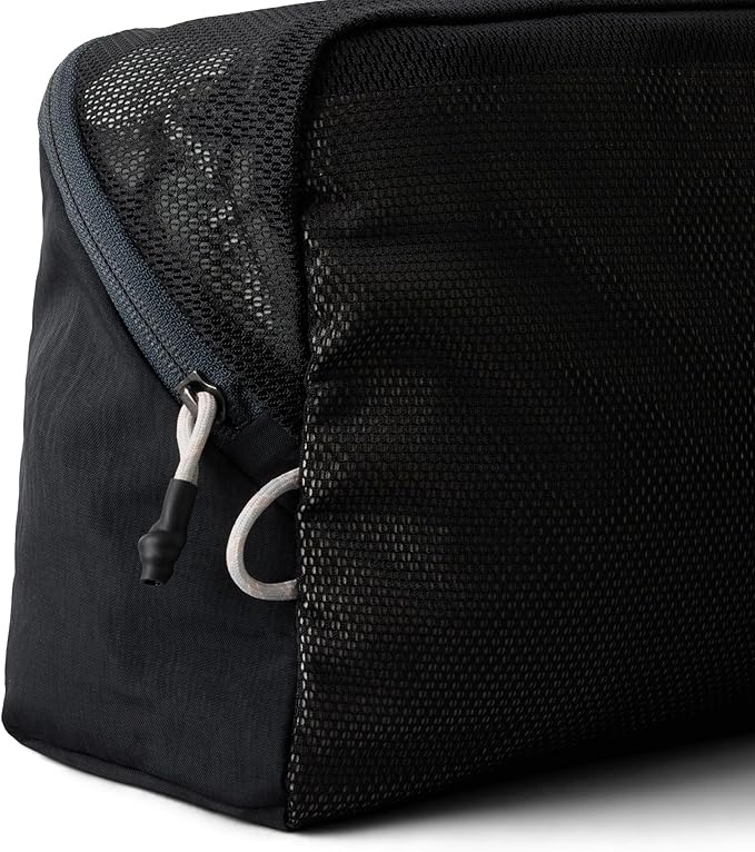 Bellroy Packing Cube 6L (Organizer Packing Pouch with Internal Zip Pocket and Durable, Lightweight Design) - Black