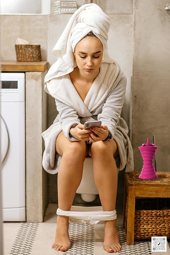 The Pocket Bidet® Bundle: Portable Travel Bidet with Zip Case & Adjustable Neck Strap. Collapsible Design, Easy to Spray, Flying Saucer Bidet for Men & Women, Fits in a Purse or Bag (Pink, 500 ml)