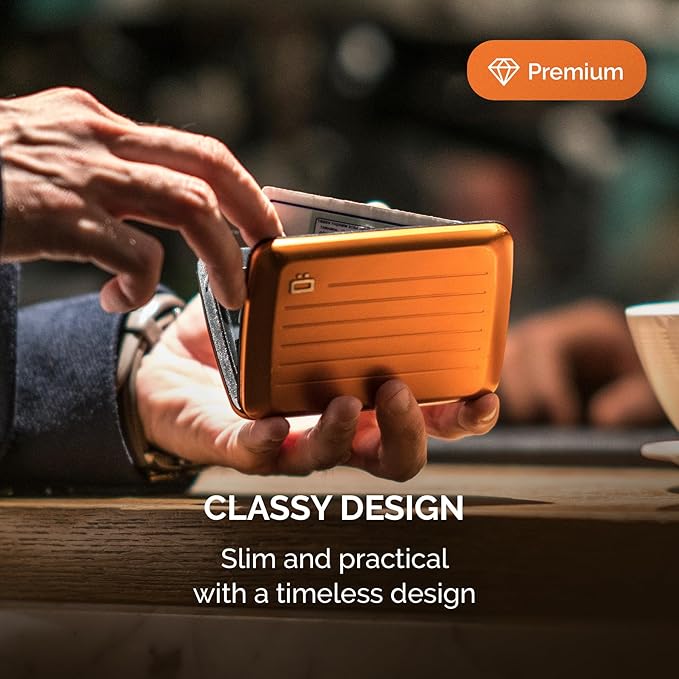 ÖGON -DESIGNS- Aluminum card holder with metal lock, RFID protection against fraud and demagnetization, compact wallet, Smart Case OSLO model