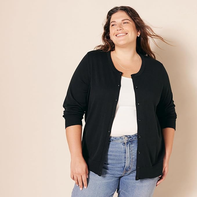 Amazon Essentials Women's Lightweight Crewneck Cardigan Sweater (Available in Plus Size)