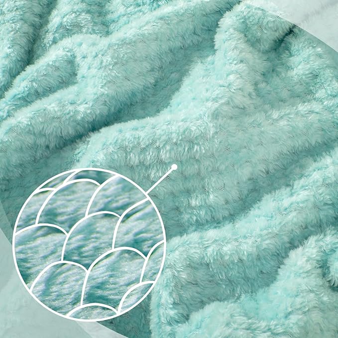 urnexttour Travel Pillow and Blanket Set Neck Pillow Airplane Memory Foam for Traveling Compact with Bag Blue Green