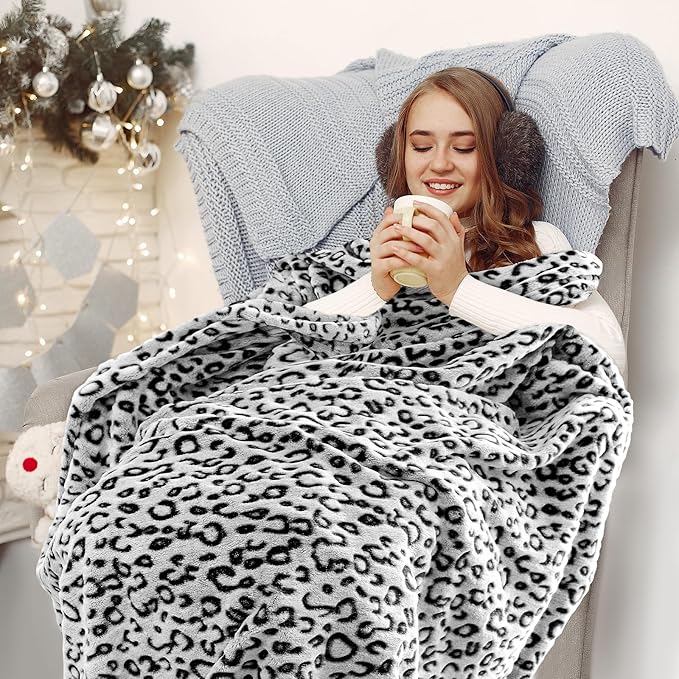 Cheetah Print Blanket for Couch Bed, Soft Cozy Plush Fuzzy Fleece Black Leopard Print Throw Blanket for Women Men, Birthday Gifts for Women Men, Lightweight Gray Home Room Decor All Seasons 50x60