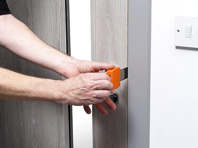 Cardea Solutions Safe-Loc Portable Door Lock Travel Lock Additional Security Lock from The Inside of The Door, Orange, Small