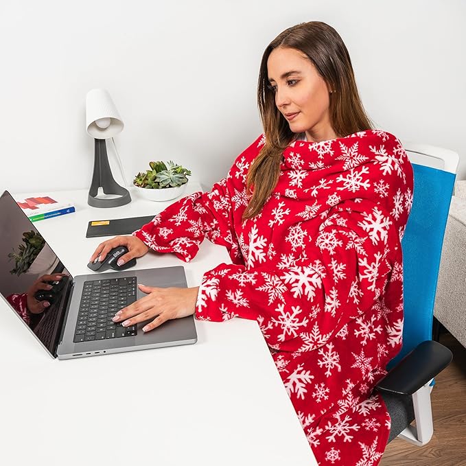PAVILIA Blanket with Sleeves for Adult Women Men, Soft Warm Wearable Blanket Fleece Wrap Throw, Robe Blanket Gift